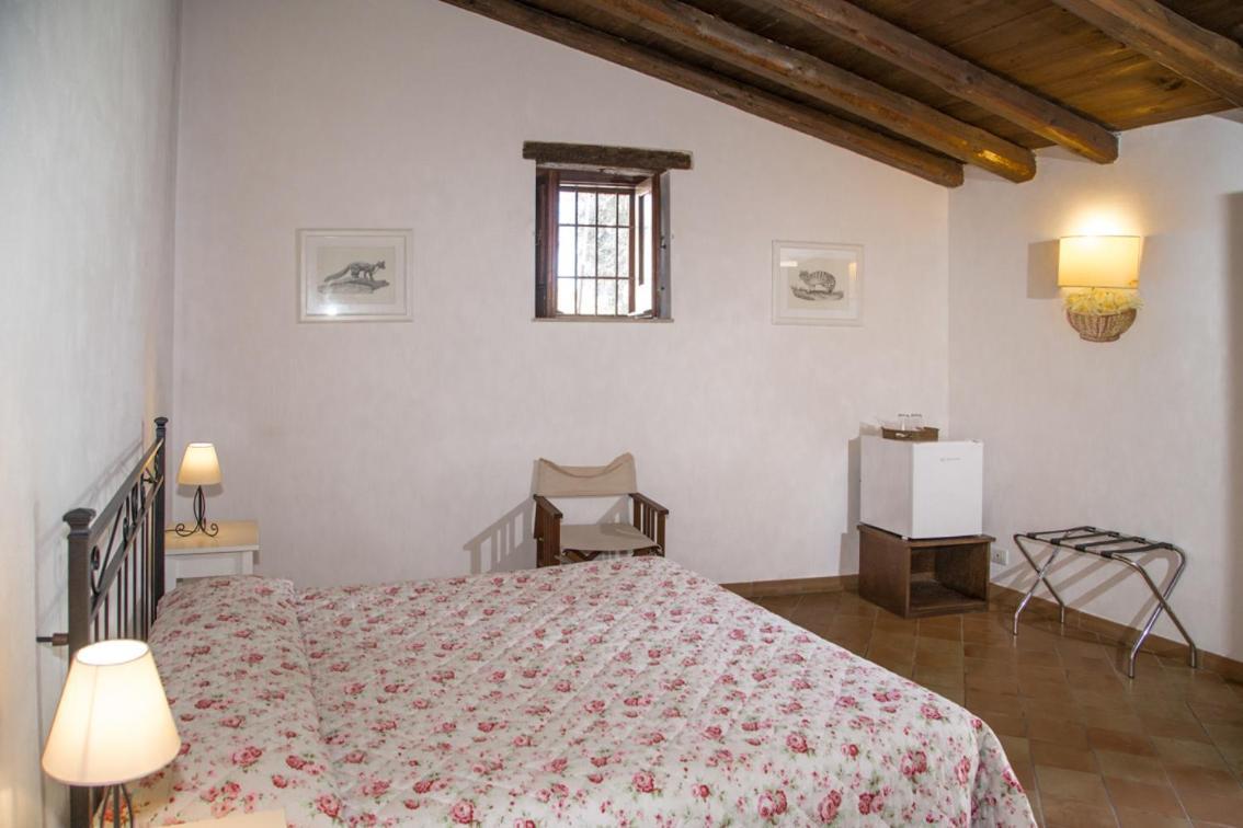 Pozzo Di Mazza Estada en una granja *